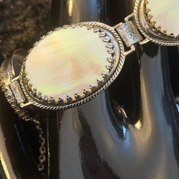 Vintage Whiting & Davis Silver Tone Mother of Pearl Bracelet 7” - Picture 5 of 8
